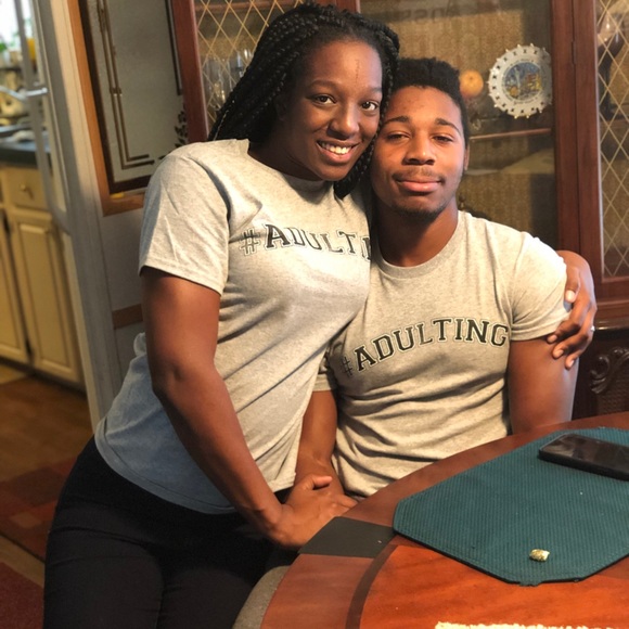 Meet your Posher, Karena - Picture 2 of 4